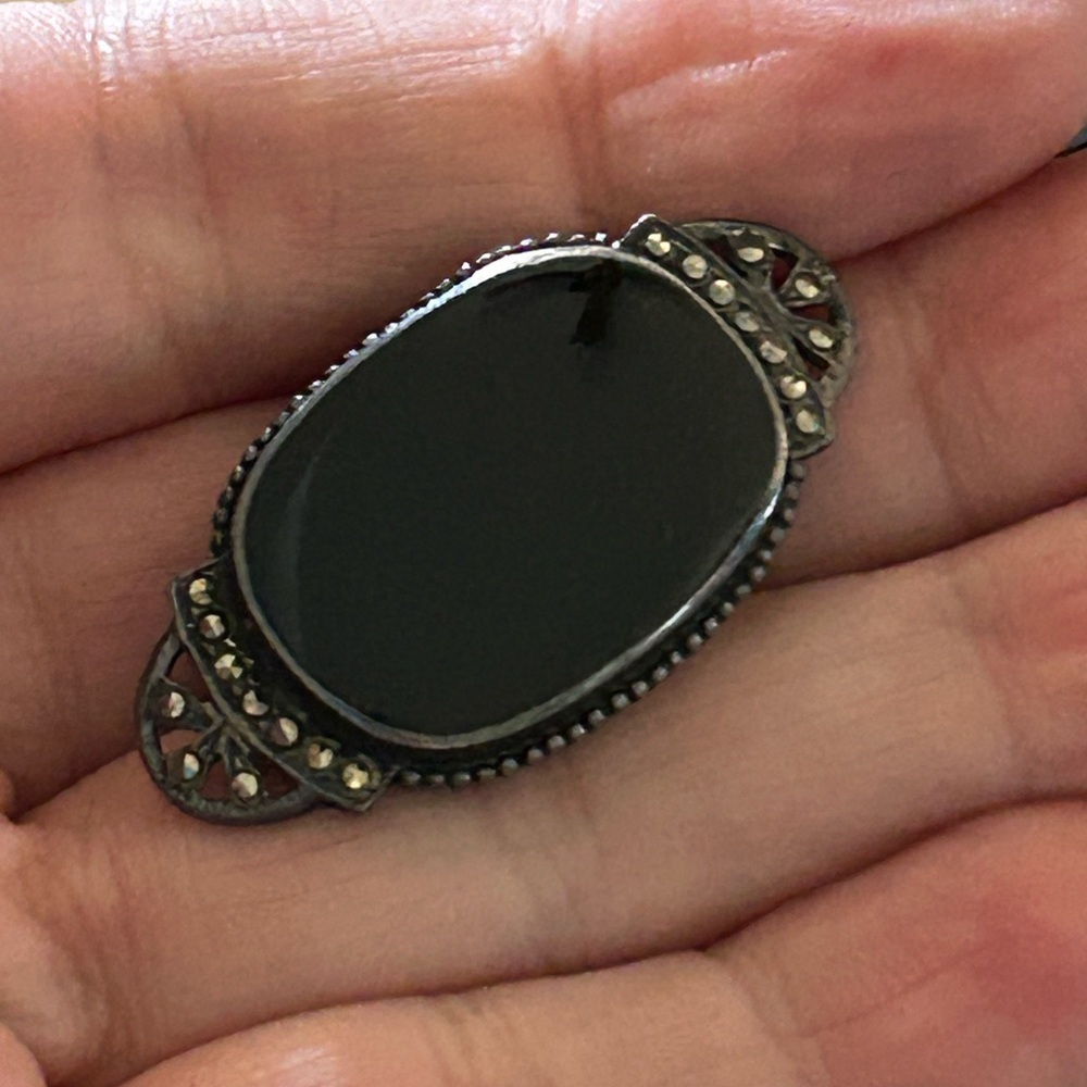 Vintage Sterling Silver Black Onyx & Marcasites Brooch